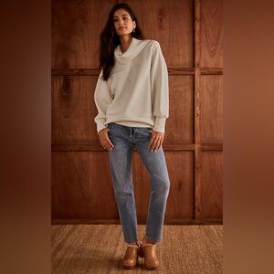 Cabi Jeans Womens 4 Harlow 6492 Mid Rise Straight Tapered Leg Stretch